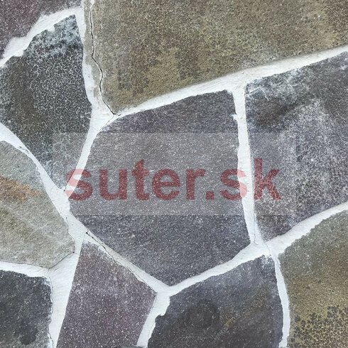 Andezit A87 obklad, hrúbka 1-3 cm, priemer 15-40 cm