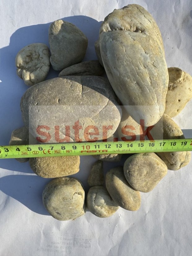 Riečny štrk ťažený 22/100, (22-100mm, m3 ~ 1,5t)